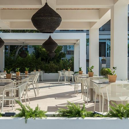 Bitzaro Grande Hotel & Suites Kalamaki  Exterior photo